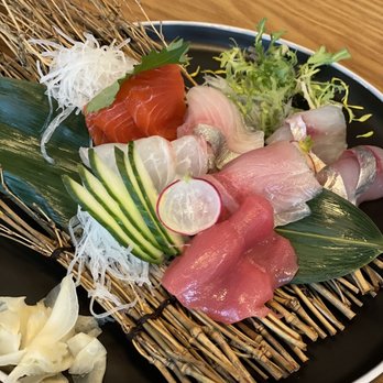 Uma Sushi - Japanese Near Me - Vancouver, British Columbia