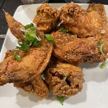 Pho Momma - Glazed chicken wings (8 pieces) - Noodles Near Me - Sacramento, California Pho Momma - Glazed chicken wings (8 pieces) - Noodles Near Me - Sacramento, California