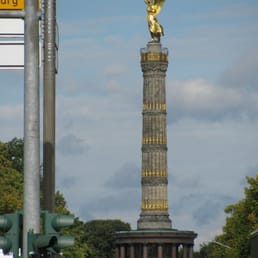 Bus 200 - Blick zur Siegessäule von Süden aus. - Public Transportation Near Me - Berlin, BE