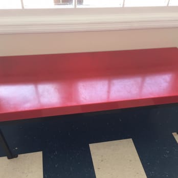 Domino's Pizza - Bench for waiting - Pizza Near Me - Ooltewah, Tennessee