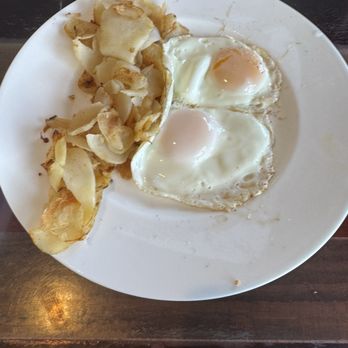 The Hershey Bistro - Eggs and potatoes - Breakfast & Brunch Near Me - Elizabethtown, Pennsylvania The Hershey Bistro - Eggs and potatoes - Breakfast & Brunch Near Me - Elizabethtown, Pennsylvania