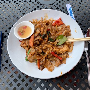 Budsi's Authentic Thai - Thai Near Me - New Orleans, Louisiana Budsi's Authentic Thai - Thai Near Me - New Orleans, Louisiana