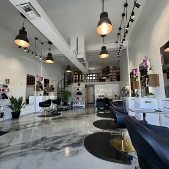 Salon Vida - Our Salon. - Hair Salons Near Me - Los Angeles, California Salon Vida - Our Salon. - Hair Salons Near Me - Los Angeles, California