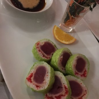 Aikawa - Tuna flower - Sushi Bars Near Me - Dollard des Ormeaux, Quebec