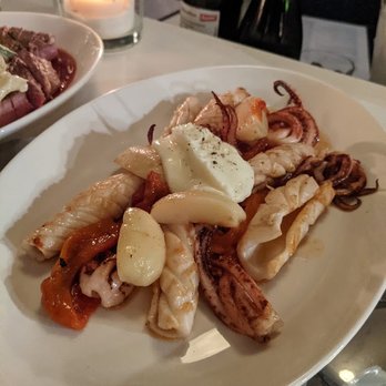 Beba - Special of the day: wonderfully fresh squid, boiled new potato, peppers, garlic oil - Argentine Near Me - Montreal, Quebec