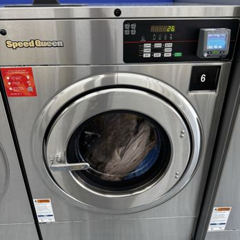 Bayshore Laundromat - Laundromat Near Me - Dunedin, Florida
