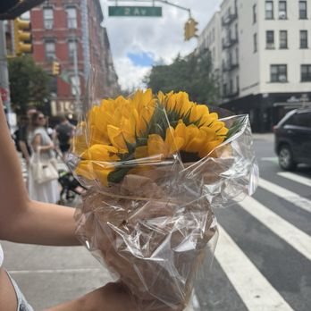 Sunny's Florist - Bouquet - Florists Near Me - New York, New York Sunny's Florist - Bouquet - Florists Near Me - New York, New York