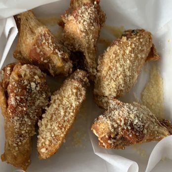 Wings Restaurants - 6 Wings Parmesan garlic. Would not recommend. - Chicken Wings Near Me - Las Vegas, Nevada