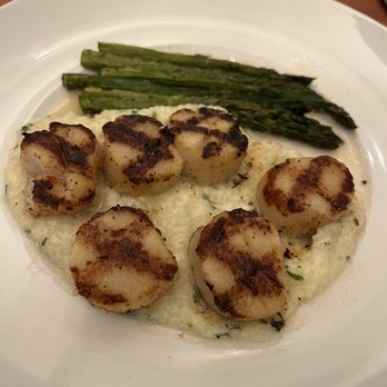 Seasons 52 - Caramelized Grilled Sea Scallops - New American Near Me - Altamonte Springs, Florida Seasons 52 - Caramelized Grilled Sea Scallops - New American Near Me - Altamonte Springs, Florida