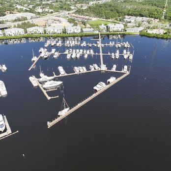 Safe Harbor Harborage Yacht Club - Marinas Near Me - Stuart, Florida Safe Harbor Harborage Yacht Club - Marinas Near Me - Stuart, Florida