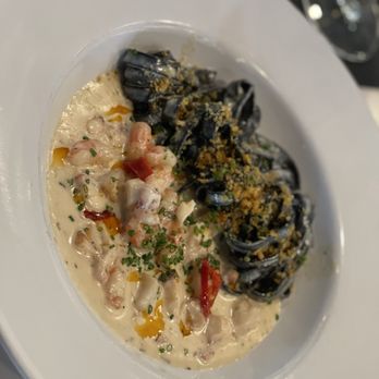 Bar Becky - Italian Near Me - Long Beach, California
