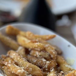 Waters Edge Winery Broken Arrow - Garlic fries