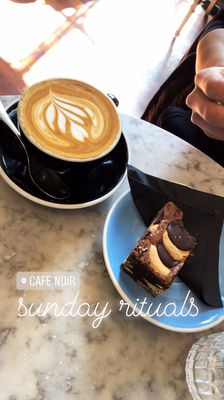 Cafe Noir by null