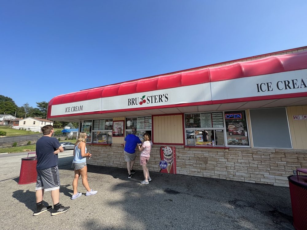 BRUSTER’S REAL ICE CREAM Updated August 2024 42 Photos & 22 Reviews