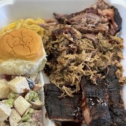 Taeza's Bottom Line Bbq - Ribs, Pull Pork, Brisket
