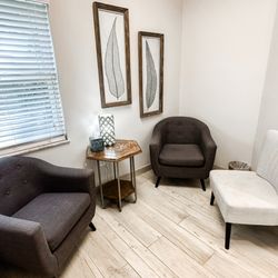 Choices Women's Clinic - Patient room