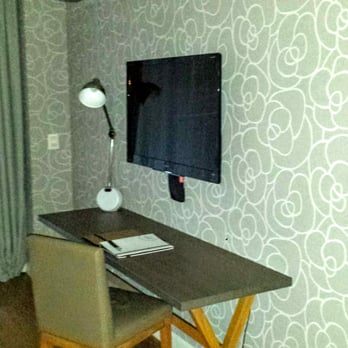 Casasur Bellini Hotel - Amazing size led TV good work desk - Hotels Near Me - Buenos Aires, C