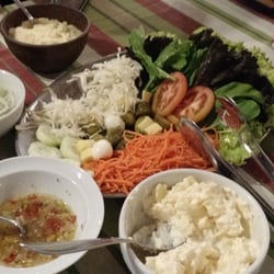 Rancho Grill - Acompanhamentos das carnes. Vem ainda fritas, arroz e feijão! Muito bem servido.