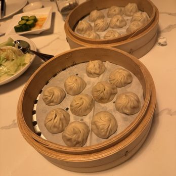 Din Tai Fung - Pork/pork and crab xlb - Taiwanese Near Me - Bellevue, Washington Din Tai Fung - Pork/pork and crab xlb - Taiwanese Near Me - Bellevue, Washington