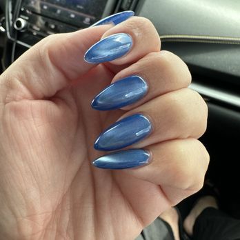 Nailsneedlove Studio II - Nails by Tia - Nail Salons Near Me - Long Beach, California
