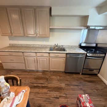 Montys Handyman Services - Basement kitchenette with custom stainless steel backsplash and shelving - Handyman Near Me - Farmington, Utah Montys Handyman Services - Basement kitchenette with custom stainless steel backsplash and shelving - Handyman Near Me - Farmington, Utah