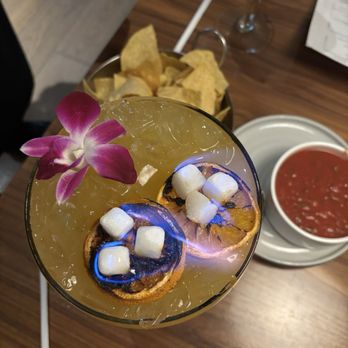 Flaming Margaritas at the Landing - Flaming peach margarita - Cocktail Bars Near Me - Branson, Missouri Flaming Margaritas at the Landing - Flaming peach margarita - Cocktail Bars Near Me - Branson, Missouri
