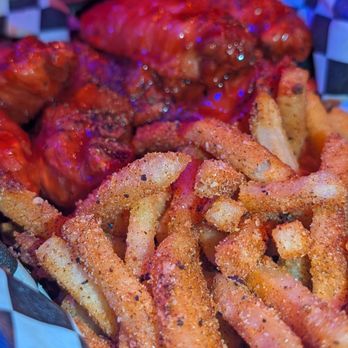 On The Fly Kitchen - Frys and wings - Food Trucks Near Me - Tucson, Arizona On The Fly Kitchen - Frys and wings - Food Trucks Near Me - Tucson, Arizona