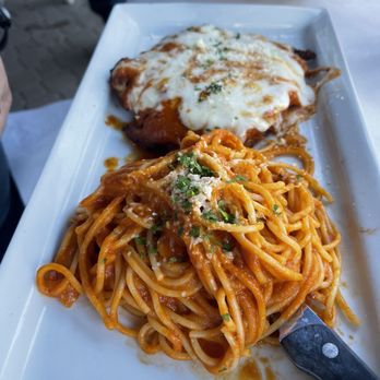 Arnoldi’s Cafe - Chicken Parmesan - Italian Near Me - Santa Barbara, California