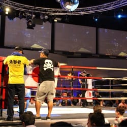 Melbourne Pavillion - I went to see a boxing match on April 3, 2014.That's so exciting!! And interior chandelier was a nice building.