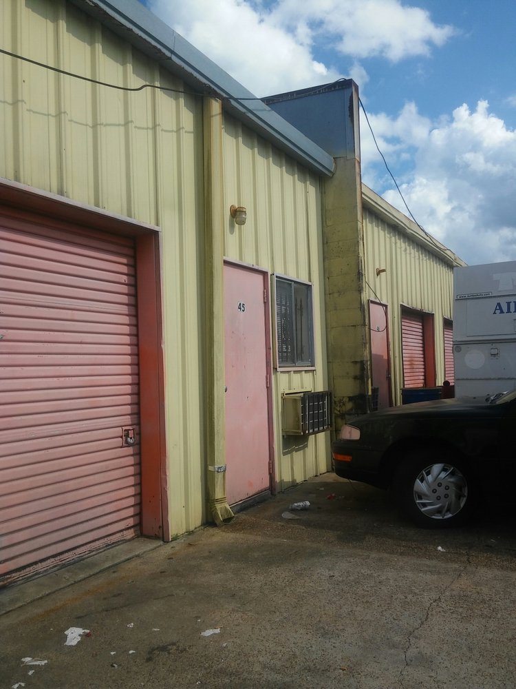 WESTBANK CENTER OFFICE WAREHOUSE Updated September 2024 6245