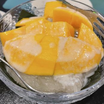 Chopsticks Noodle And Thai Cafe - Mango Sticky Rice - Thai Near Me - Aurora, Illinois Chopsticks Noodle And Thai Cafe - Mango Sticky Rice - Thai Near Me - Aurora, Illinois
