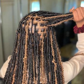 Mandisa’s Manes - Hair Stylists Near Me Mandisa’s Manes - Hair Stylists Near Me