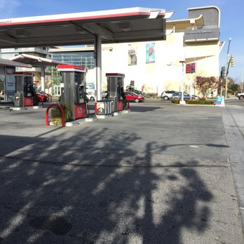 76 - Gas Stations Near Me - Palo Alto, California