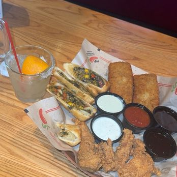 Chili's - Triple Dipper - Bars Near Me - Dayton, Ohio