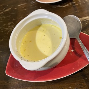 Tiny Pyramid - Cream of Corn Soup - Cafes Near Me - Honolulu, Hawaii