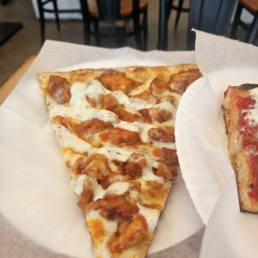 Pizzeria G - Chicken Buffalo - Pizza Near Me - Garden City, New York Pizzeria G - Chicken Buffalo - Pizza Near Me - Garden City, New York