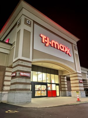 TJ MAXX - Updated January 2026 - 33 Holyoke St, Holyoke, Massachusetts
