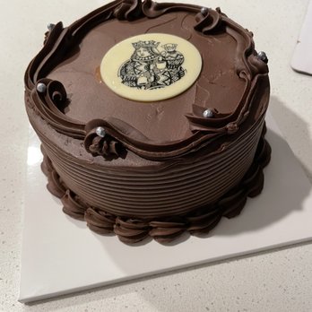 Chateau De Chantilly Cafe - Bakeries Near Me - Chantilly, Virginia