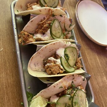 El Poquito - Nashville Hot Chicken Tacos - Bars Near Me - Philadelphia, Pennsylvania
