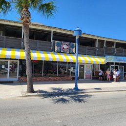 Exterior photo of Spanky's Beachside - Tybee Island, Georgia Exterior photo of Spanky's Beachside - Tybee Island, Georgia