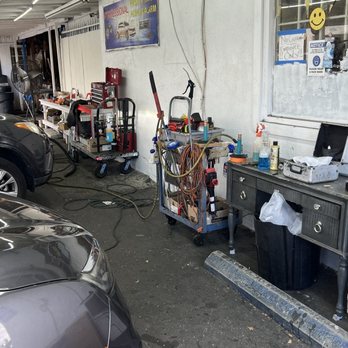 AD Auto Glass - Professional fix so happy - Auto Glass Services Near Me - Garden Grove, California AD Auto Glass - Professional fix so happy - Auto Glass Services Near Me - Garden Grove, California