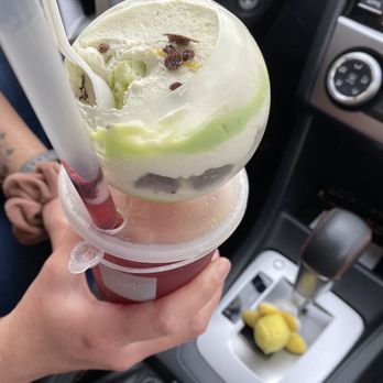 Minus Cake Boutique - Bubble Tea Near Me - Vancouver, British Columbia