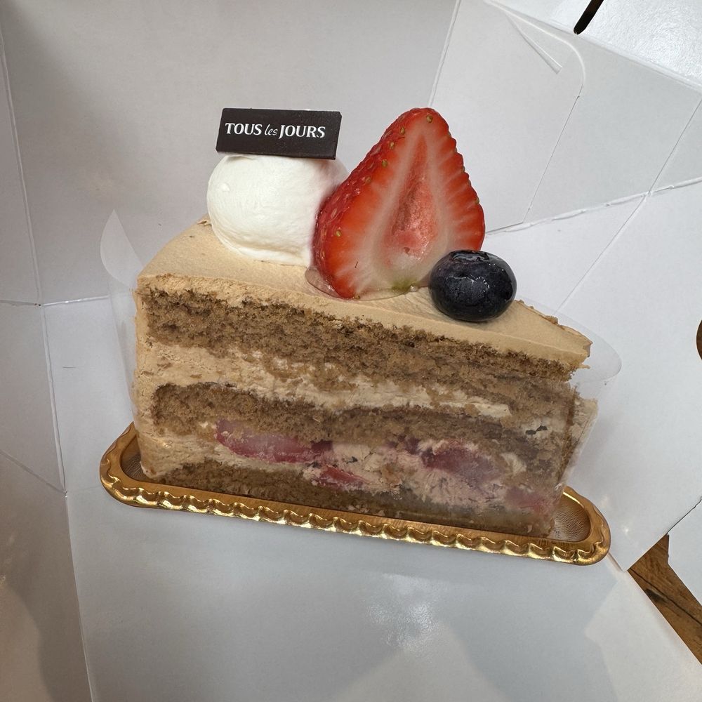 Tous Les Jours - Classic Mocha Cake #3 - Bakeries Near Me - Seattle, Washington Tous Les Jours - Classic Mocha Cake #3 - Bakeries Near Me - Seattle, Washington