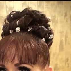 Bougie's Salon - Novembers updo