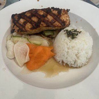 Claytons Siesta Grille - Salmon - New American Near Me - Sarasota, Florida Claytons Siesta Grille - Salmon - New American Near Me - Sarasota, Florida