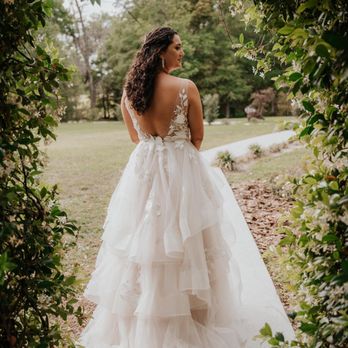 Moxie To Go - bridal portrait - Makeup Artists Near Me - Gainesville, Florida Moxie To Go - bridal portrait - Makeup Artists Near Me - Gainesville, Florida