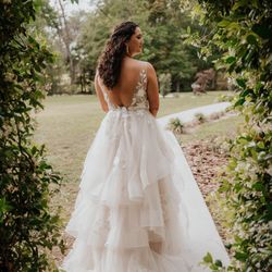 Moxie To Go - Bridal portrait