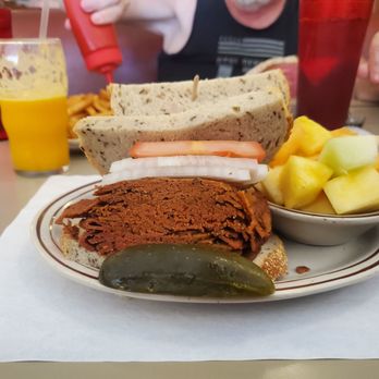 Art's Delicatessen - Unreal Vegan Corn Beef Sandwich - Delis Near Me - Studio City, California Art's Delicatessen - Unreal Vegan Corn Beef Sandwich - Delis Near Me - Studio City, California