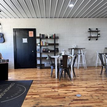 Common Ground - Seating area - Coffee & Tea Near Me - Cleveland, North Carolina Common Ground - Seating area - Coffee & Tea Near Me - Cleveland, North Carolina