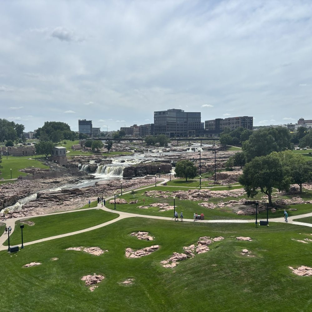 Falls Park - Parks Near Me - Sioux Falls, South Dakota Falls Park - Parks Near Me - Sioux Falls, South Dakota